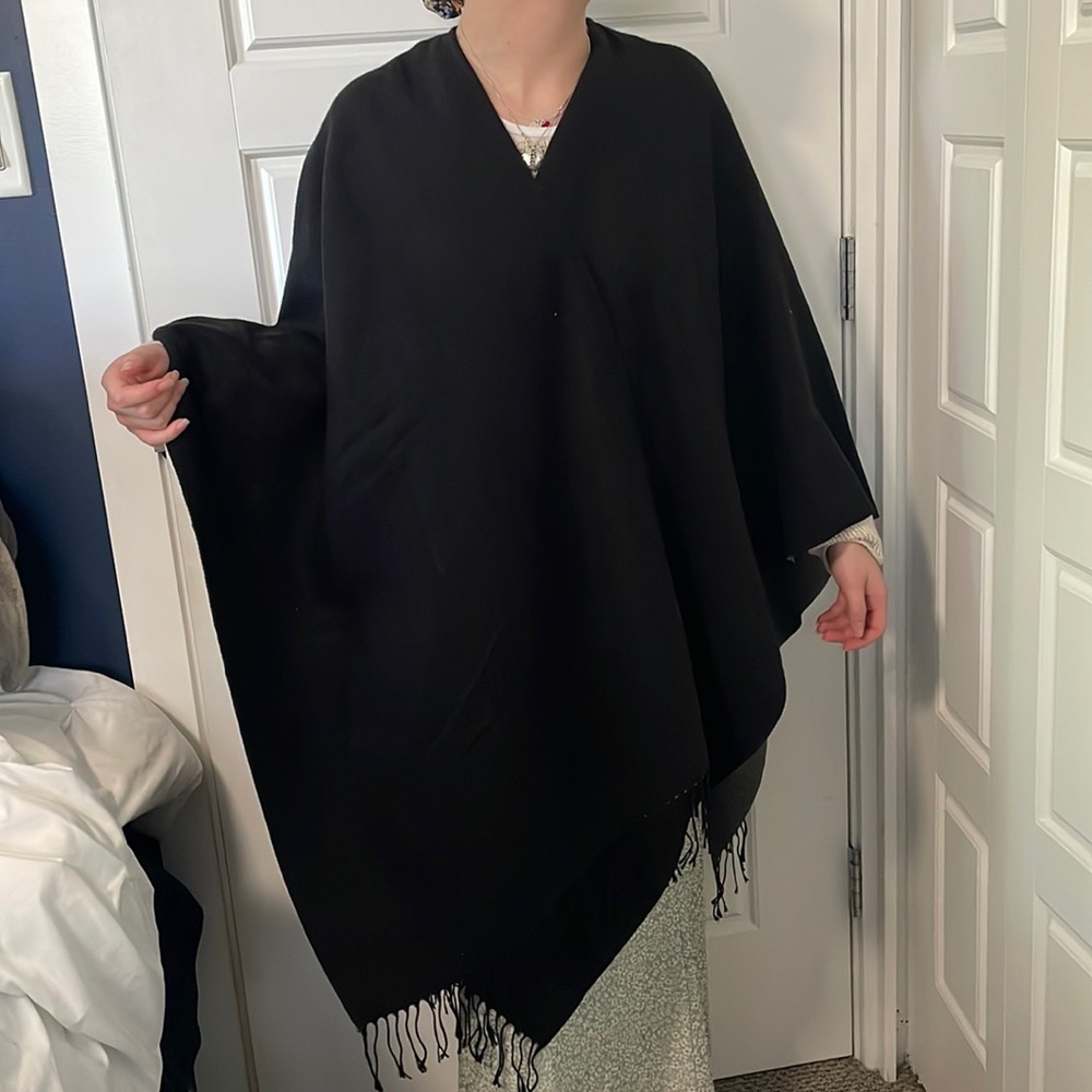 Reversible black/gray wool wrap.